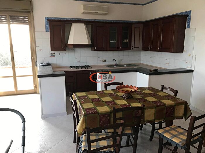 Appartamento con 15 locali in vendita in Petrosino