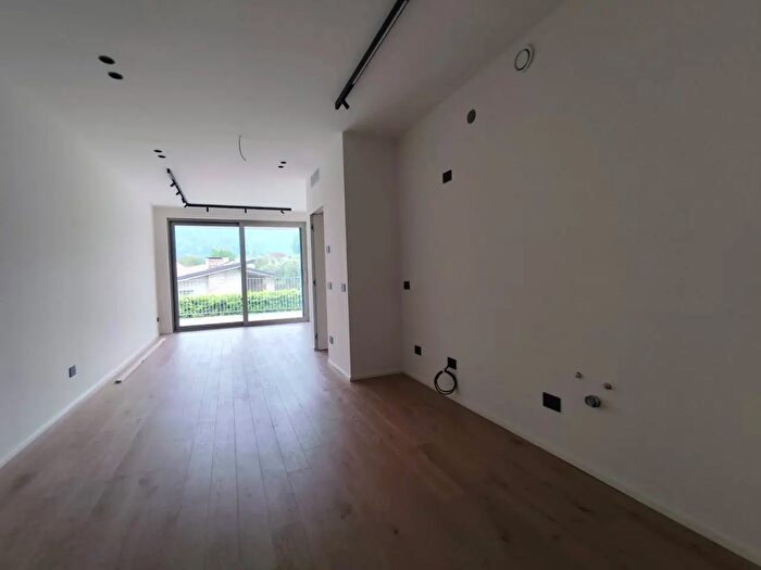 Appartamento trilocale in affitto in Via Papa Paolo VI, Paratico