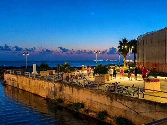 Appartamento con 20 locali in vendita in Follonica