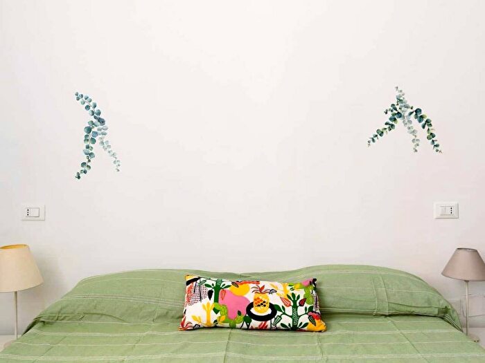 Appartamento trilocale in affitto in Via de Castagnoli, Centro Storico, Bologna