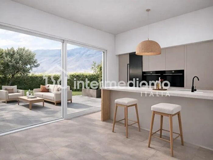 Appartamento trilocale in vendita in Arco