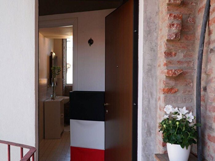 Appartamento bilocale in affitto in Via Lazzaretto, Porta Venezia, Milano
