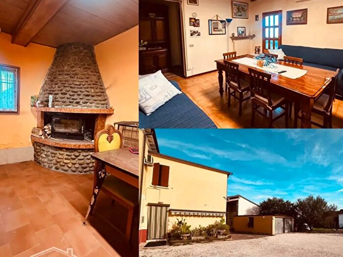 Casa con 7 locali in vendita in Strada Passeggiata, Goito
