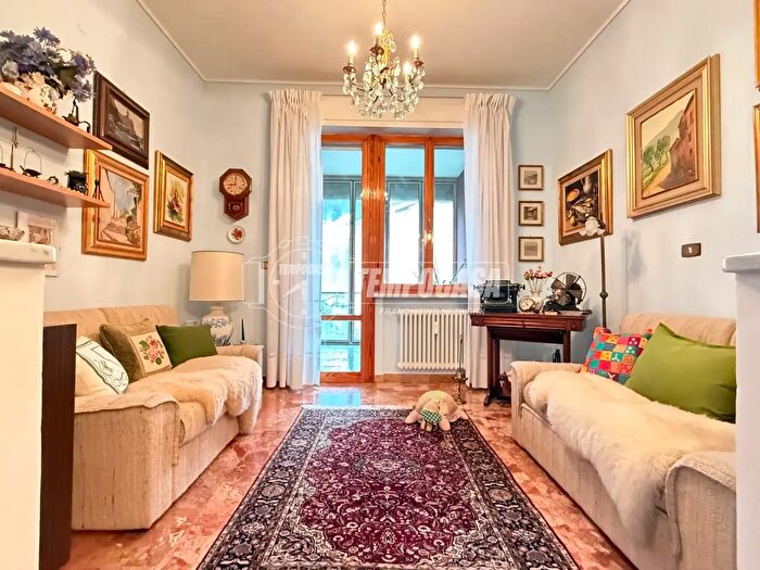 Appartamento con 5 locali in vendita in Via San Felice, Genova