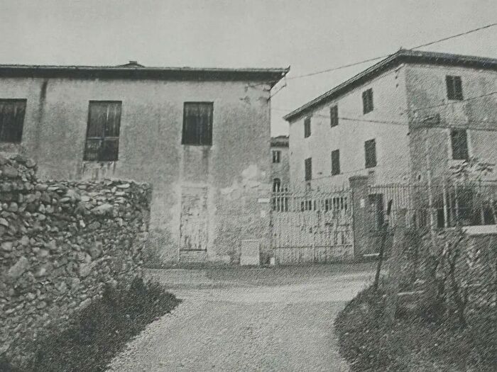 Casa con 10 locali in vendita in Capannori