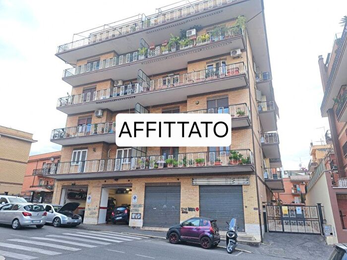 Appartamento bilocale in affitto in Via Radicofani, Fidene, Roma