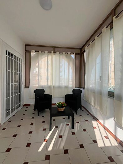 Appartamento bilocale in affitto in Viale delle Mimose, Napoli