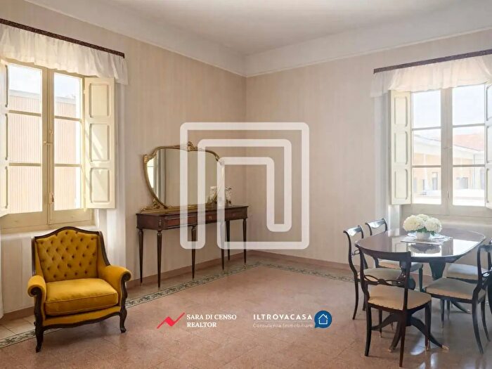 Casa con 8 locali in vendita in Via Tirone, Sulmona
