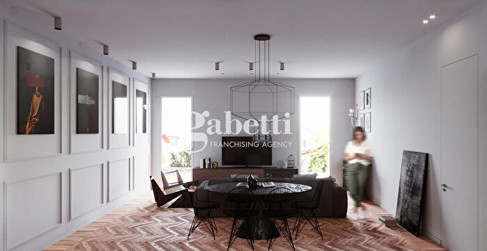 Appartamento quadrilocale in vendita in Via Solferino, Bologna