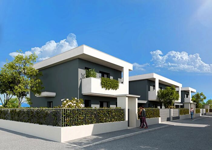 Casa con 5 locali in vendita in Via Amleto Bertoni, Saluzzo