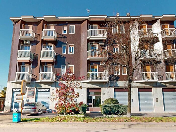 Appartamento bilocale in affitto in Via Antonio Mosca, Muggiano, Milano