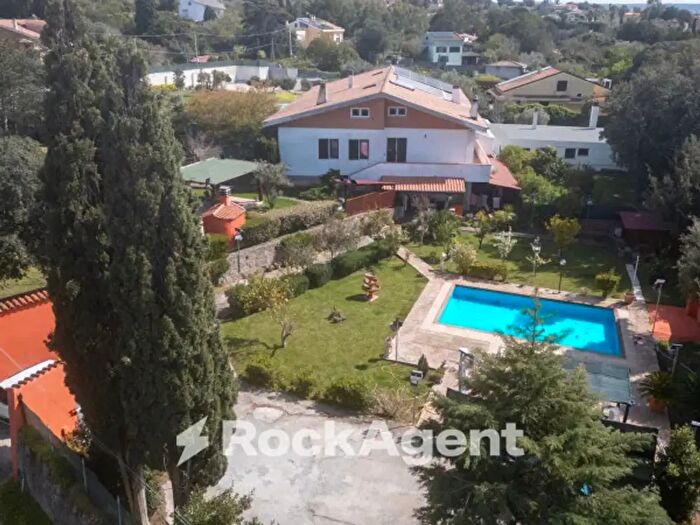 Casa con 6 locali in vendita in Via Luna E Sole b, Sassari