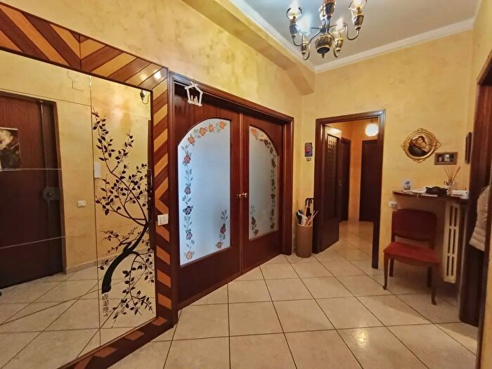 Appartamento trilocale in vendita in Via G E a De Stefano, Solofra
