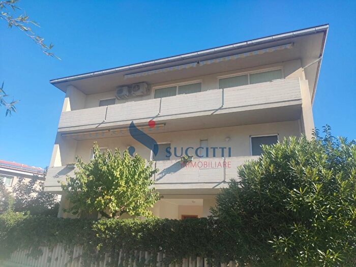 Appartamento trilocale in vendita in Via Cimabue, Tortoreto