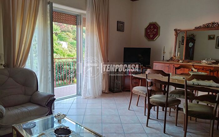 Appartamento quadrilocale in vendita in Via Alexander Fleming, Villafranca Tirrena