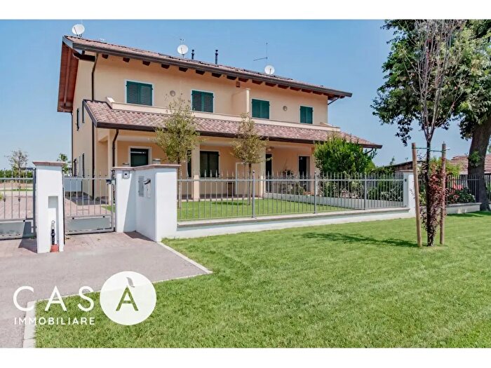 Casa con 5 locali in vendita in Via Diegaro Pievesestina, Cesena