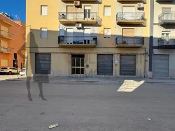 Appartamento con 6 locali in vendita in Via Sicilia, Erice
