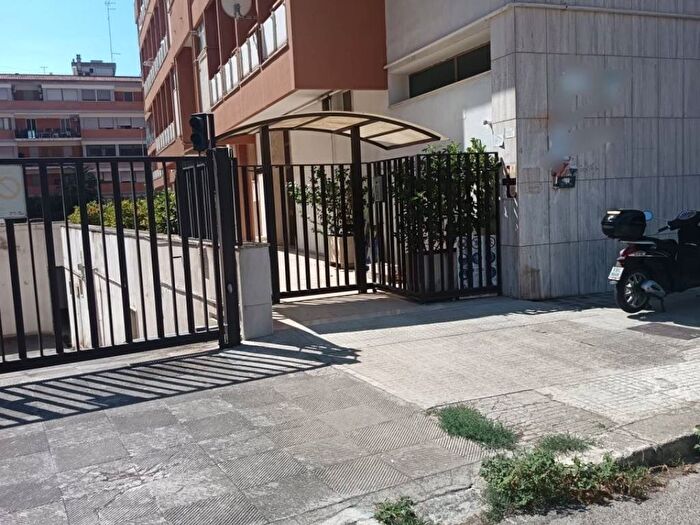 Appartamento trilocale in affitto in via san giovanni vianney, Partigiani Fondone, Lecce
