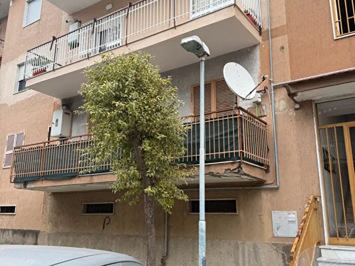 Appartamento quadrilocale in affitto in Viale dei Cedri, Qualiano