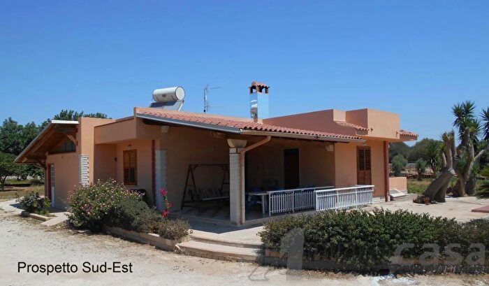 Casa con 5 locali in vendita in Modica