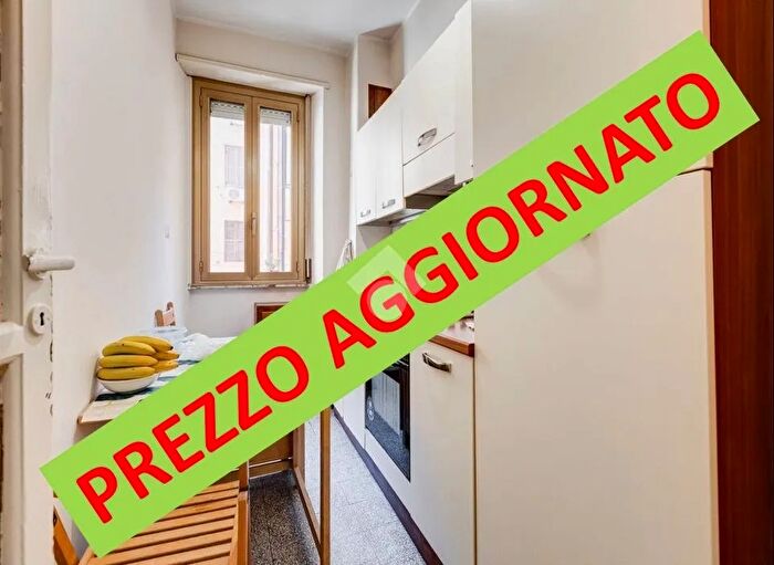 Appartamento bilocale in vendita in Via dei Marsi, Roma