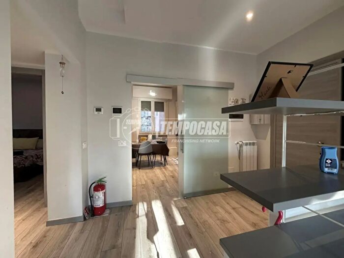 Appartamento trilocale in vendita in Viale Italia, Lodi