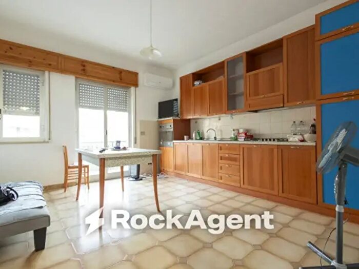 Appartamento con 5 locali in vendita in Via Pietro Nenni, Davoli