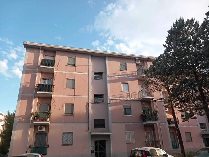 Appartamento trilocale in vendita in Piazza Salvatore Spiriti, Cosenza