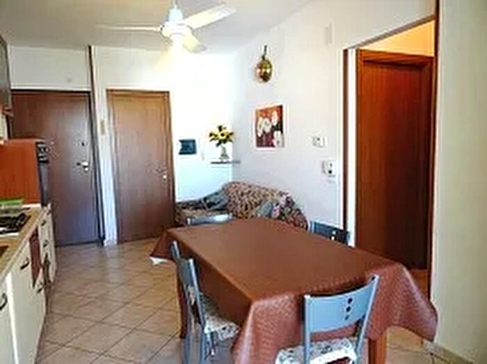 Appartamento trilocale in vendita in Via Legnano Alba Adriatica Te, Alba Adriatica