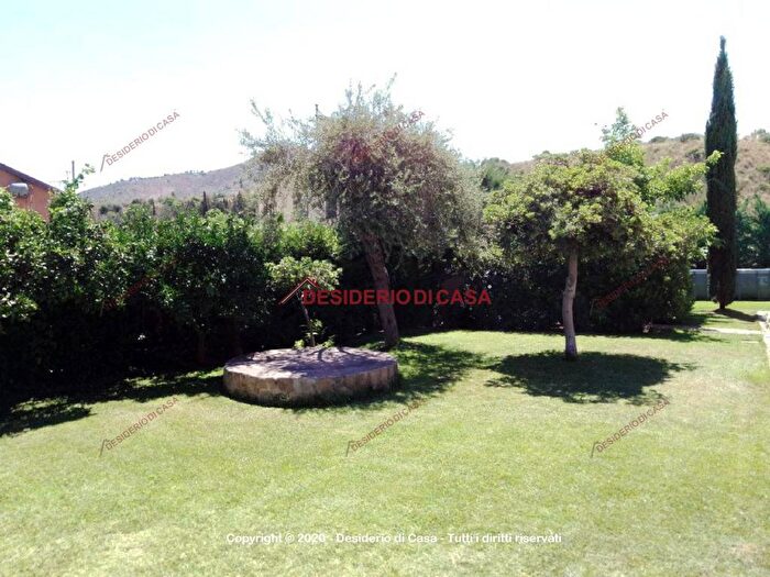 Appartamento trilocale in affitto in SS, Lascari