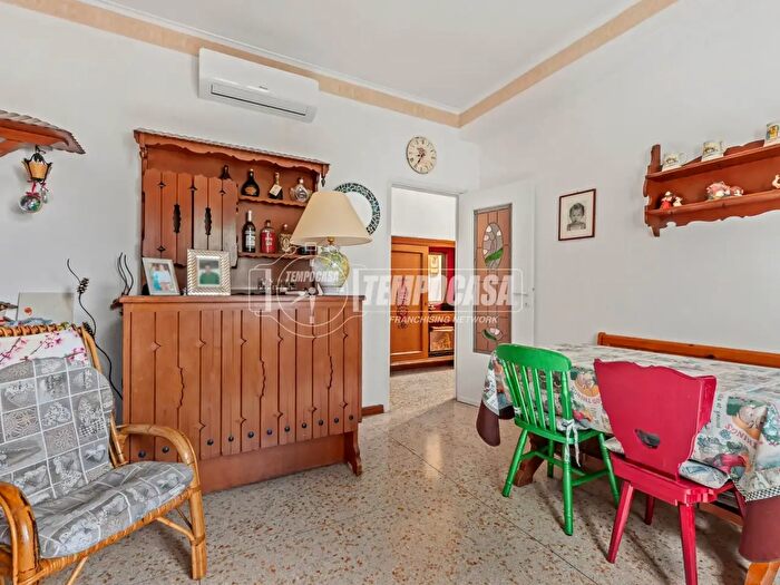 Appartamento trilocale in vendita in Via del Turchino, Milano