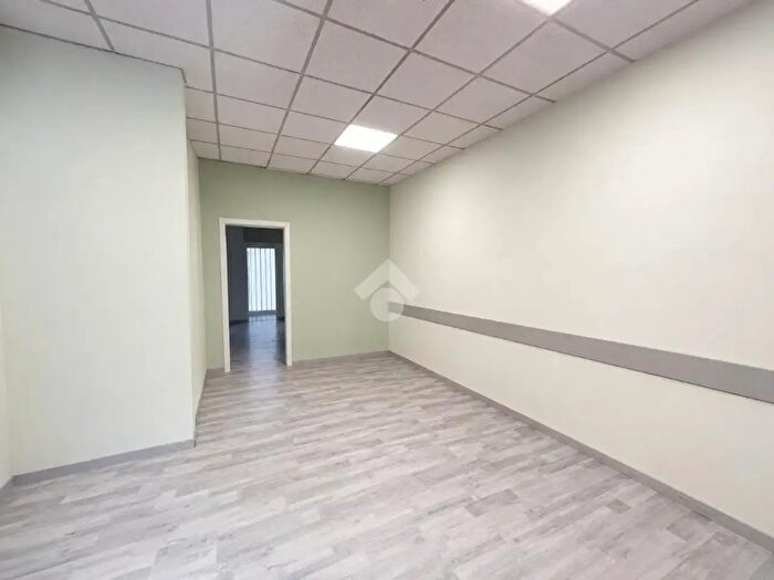 Casa con 5 locali in vendita in Via San Martino, Calvisano