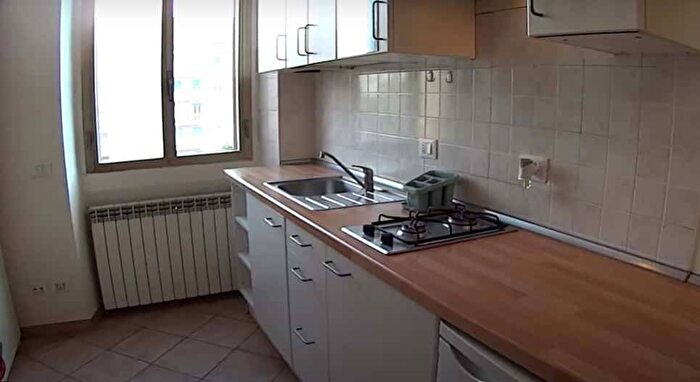 Appartamento in affitto in Via Vespri Siciliani, Piazza Napoli, Milano