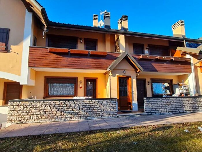 Appartamento con 5 locali in affitto in Via Brigata Treviso, Centro, Asiago