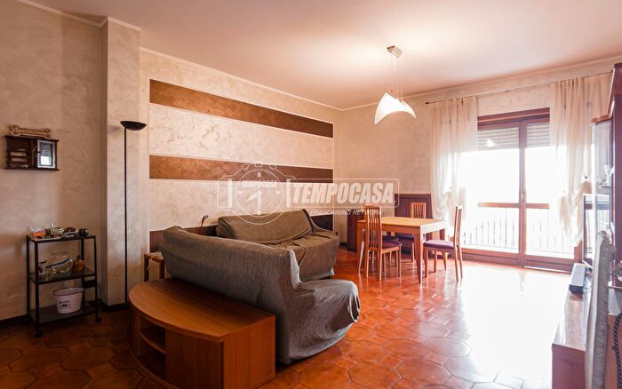 Appartamento con 5 locali in vendita in Via Quintino Sella, Collegno