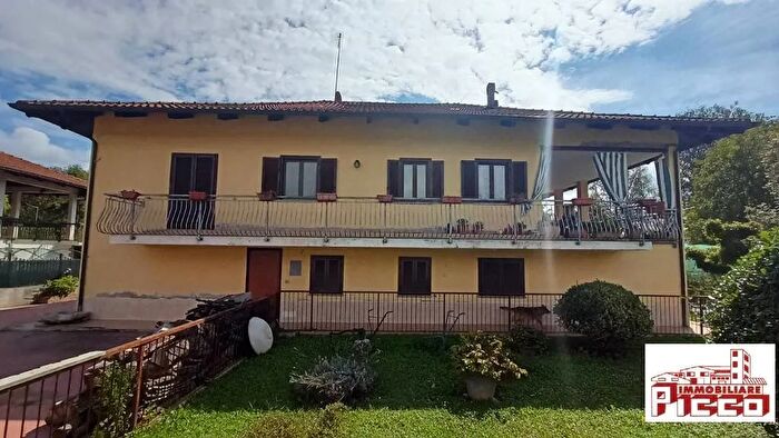 Casa con 6 locali in vendita in Strada Torino Cumiana, Cumiana