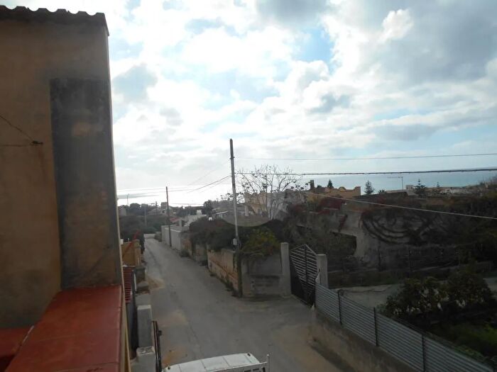 Appartamento con 9 locali in vendita in Castelvetrano