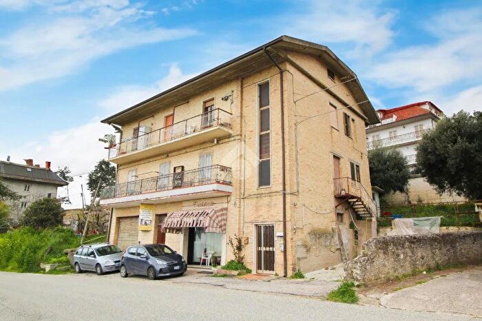 Casa con 5 locali in vendita in Contrada S Savino, Ripatransone