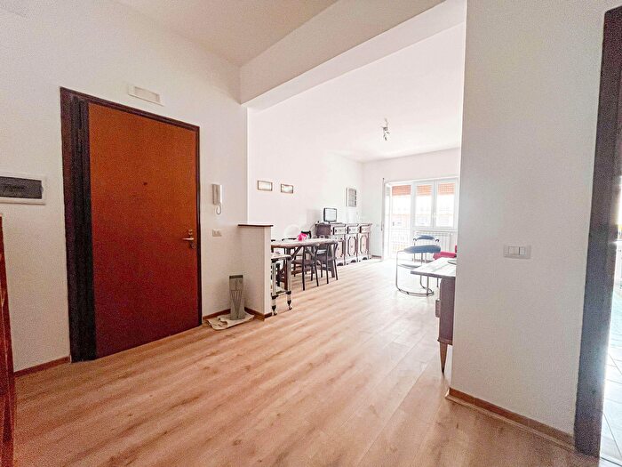 Appartamento con 5 locali in affitto in Viale Kennedy, Ciampino