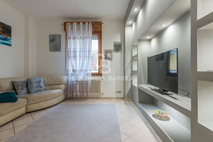 Appartamento con 5 locali in vendita in Via Fabio Filzi, Savignano Sul Rubicone