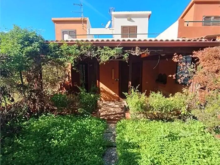 Casa con 7 locali in vendita in Terrasini