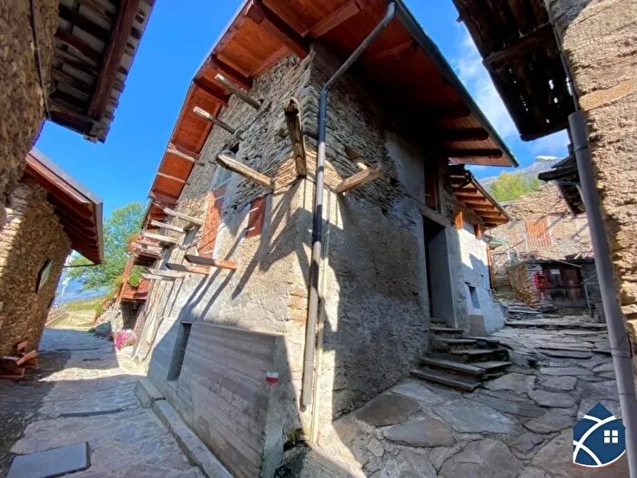 Casa con 5 locali in vendita in Fenestrelle