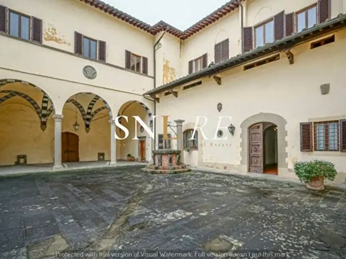 Appartamento con 6 locali in vendita in Via di Vingone, Scandicci