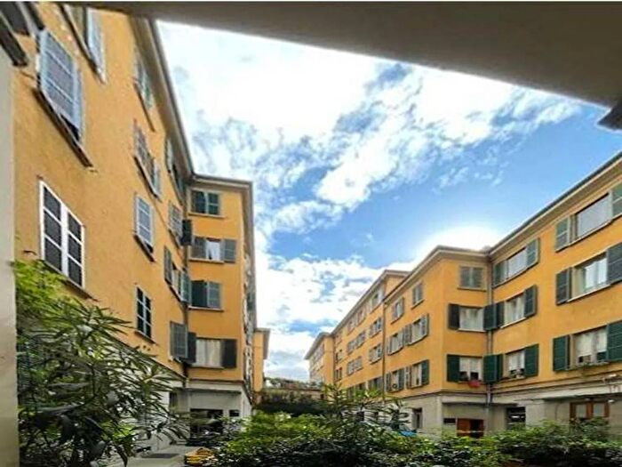 Appartamento trilocale in affitto in Via Solferino, Turati, Milano