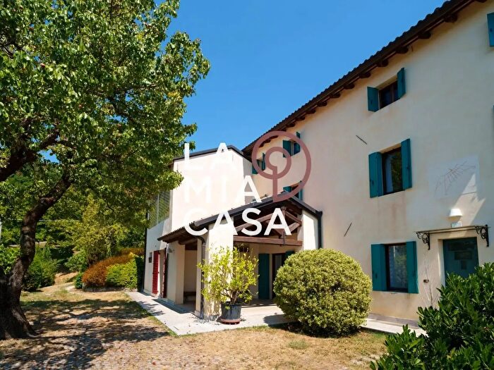 Casa con 9 locali in vendita in Via Costetta, Tarzo
