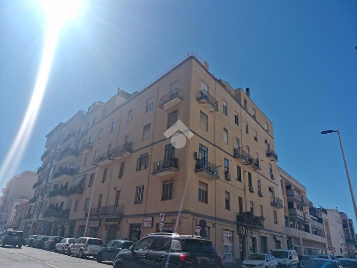 Appartamento trilocale in vendita in Via Isonzo, Cagliari