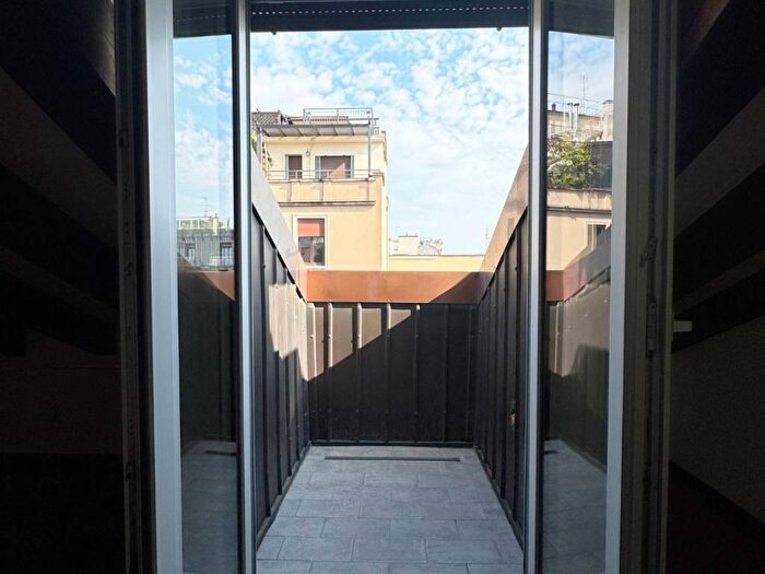 Appartamento con 5 locali in affitto in Viale Premuda, Piave Tricolore, Milano