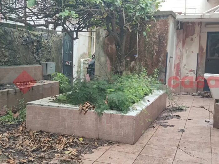 Appartamento trilocale in vendita in Via Castromarino, Catania