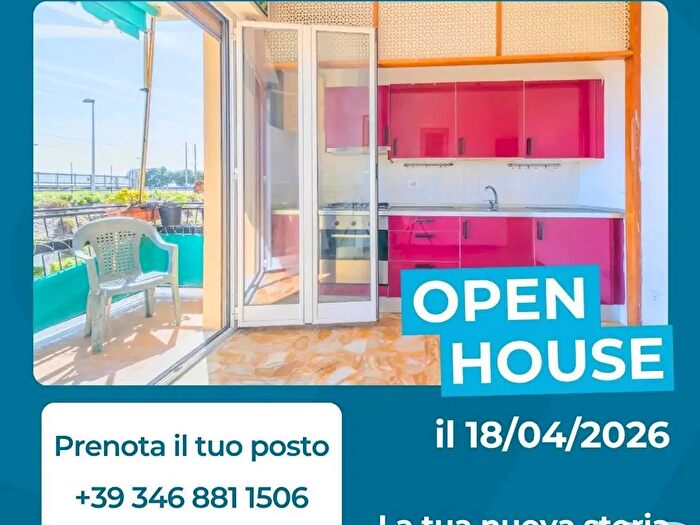 Appartamento trilocale in vendita in Via Pisa, Loano