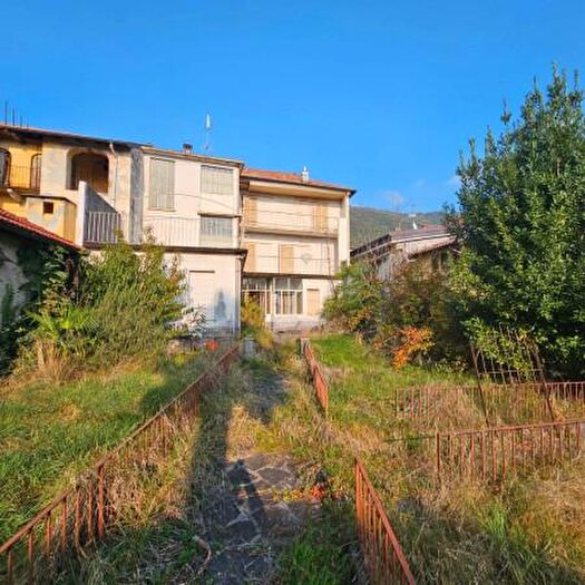 Casa con 5 locali in vendita in Via Francesco Petrarca, Omegna